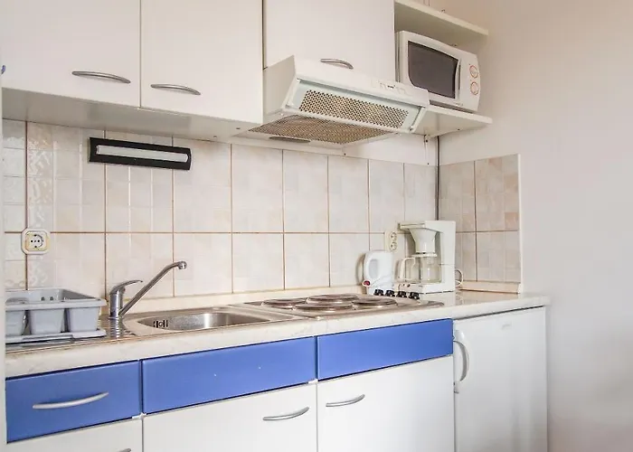 Apartment Dirk Hvar Town