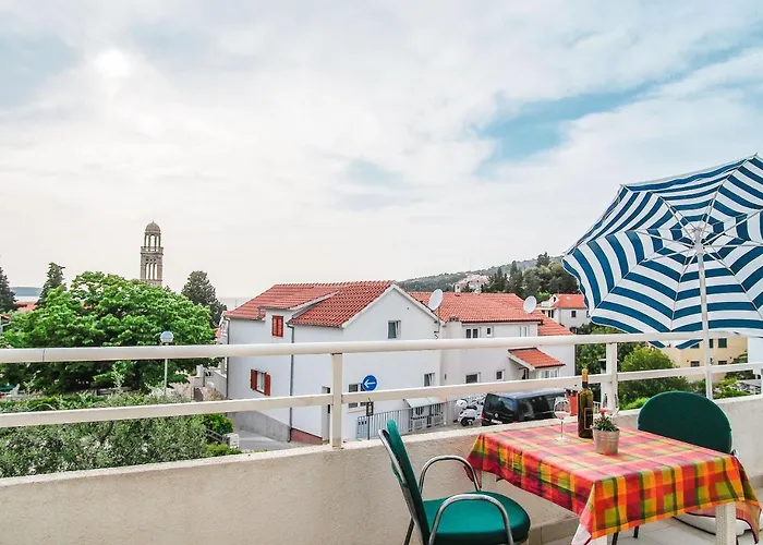 Dirk Apartment Hvar Town
