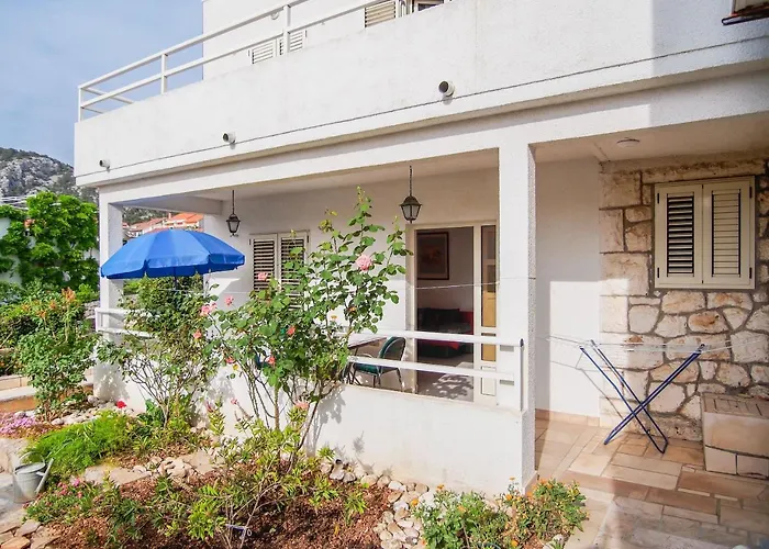 Apartment Dirk Hvar Town